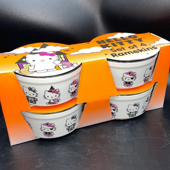 Hello Kitty Halloween Ramekin Set - Picture 2 of 5